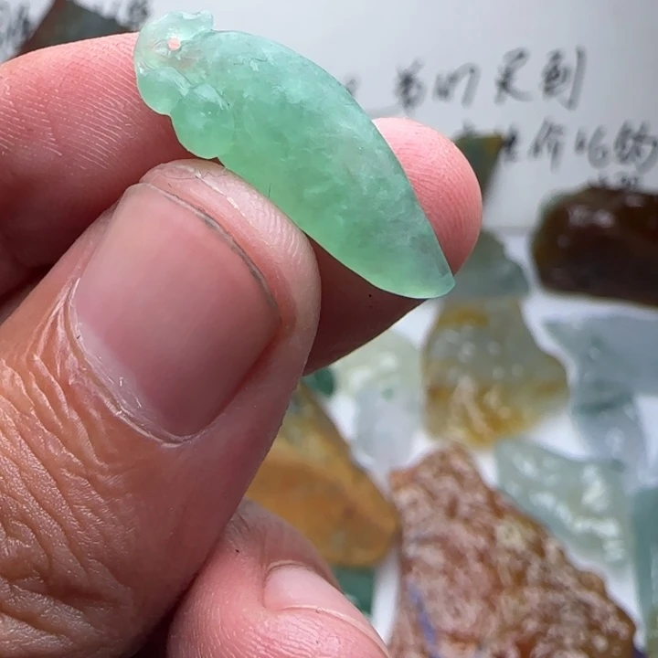 定制翡翠未镶嵌不包工