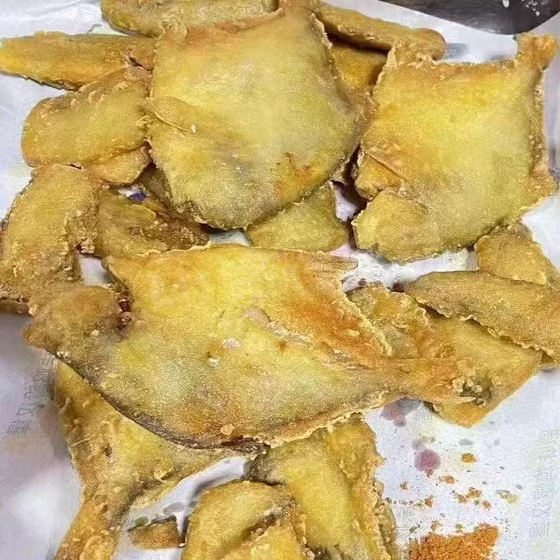 炸鲳鱼油炸鲳鱼半成品油炸鲳鱼新鲜饭店半成品油炸香酥好吃