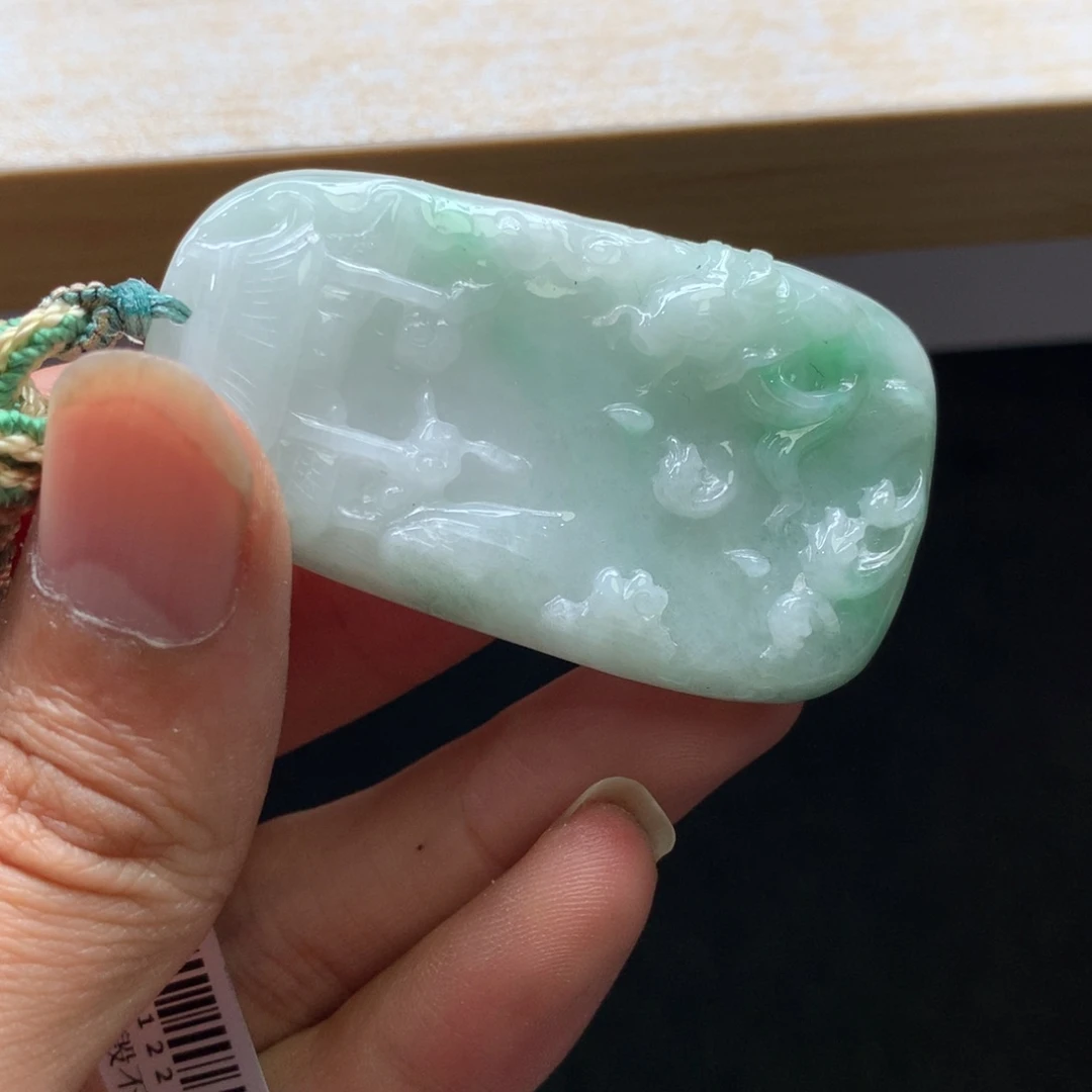 翡翠未镶嵌颈饰吊坠