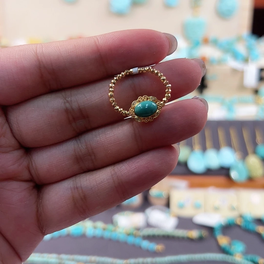 绿松石18K金镶嵌戒圈