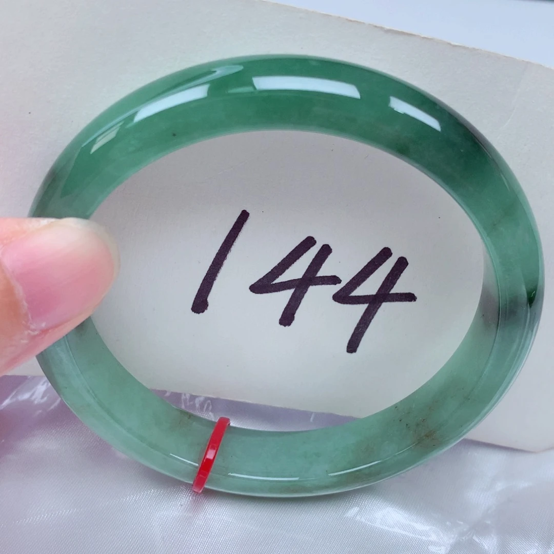 翡翠未镶嵌手镯翡翠