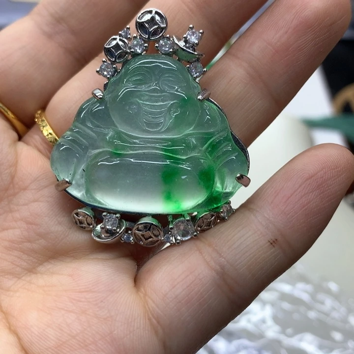 颈饰未镶嵌翡翠吊坠