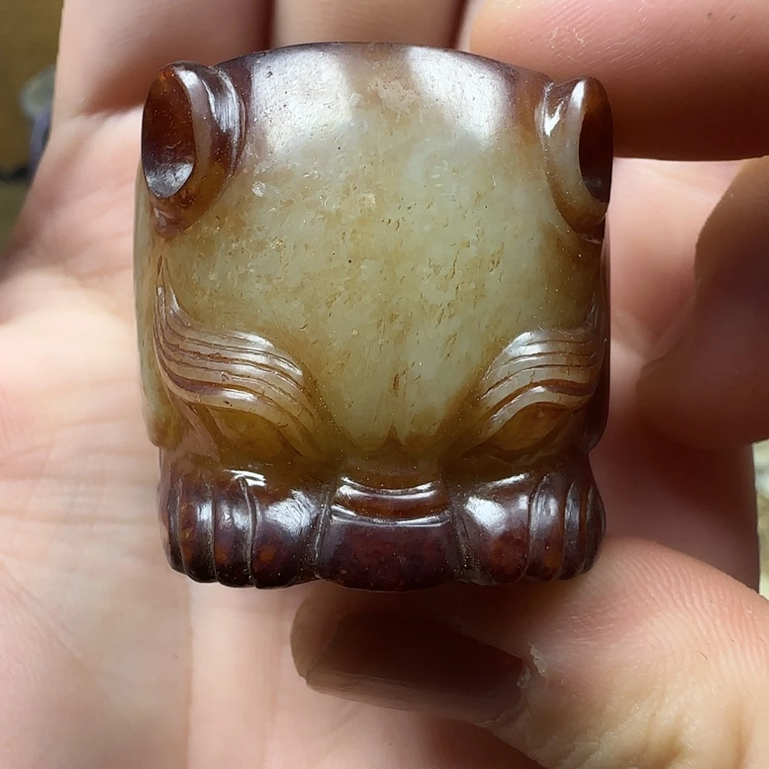 和田玉未镶嵌把件玩**心