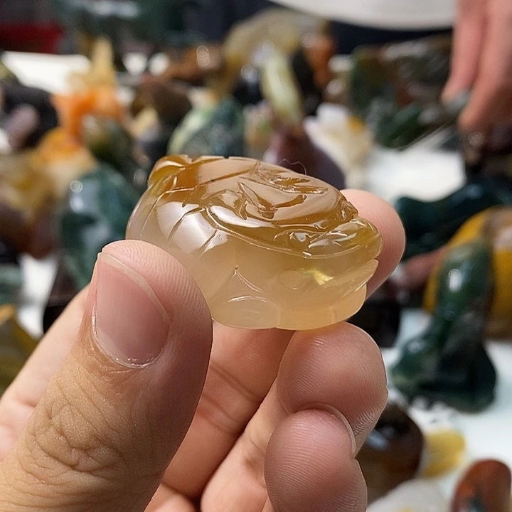 合金颈饰玛瑙/玉髓