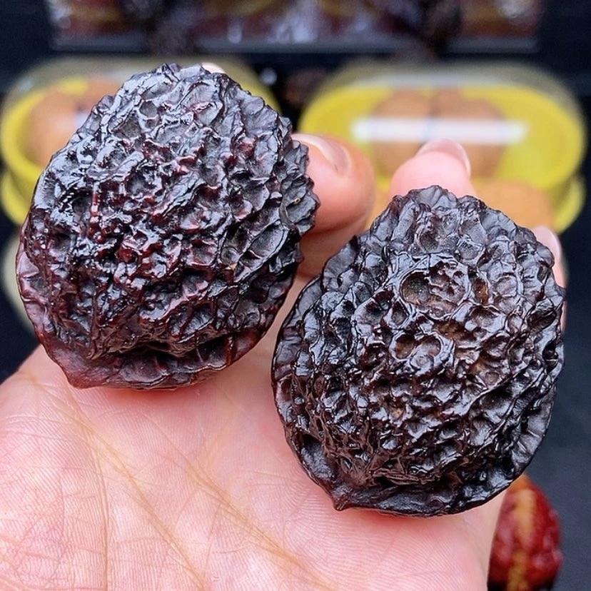 【闪购商品】文玩核桃手串43尺地闷凤凰牡丹