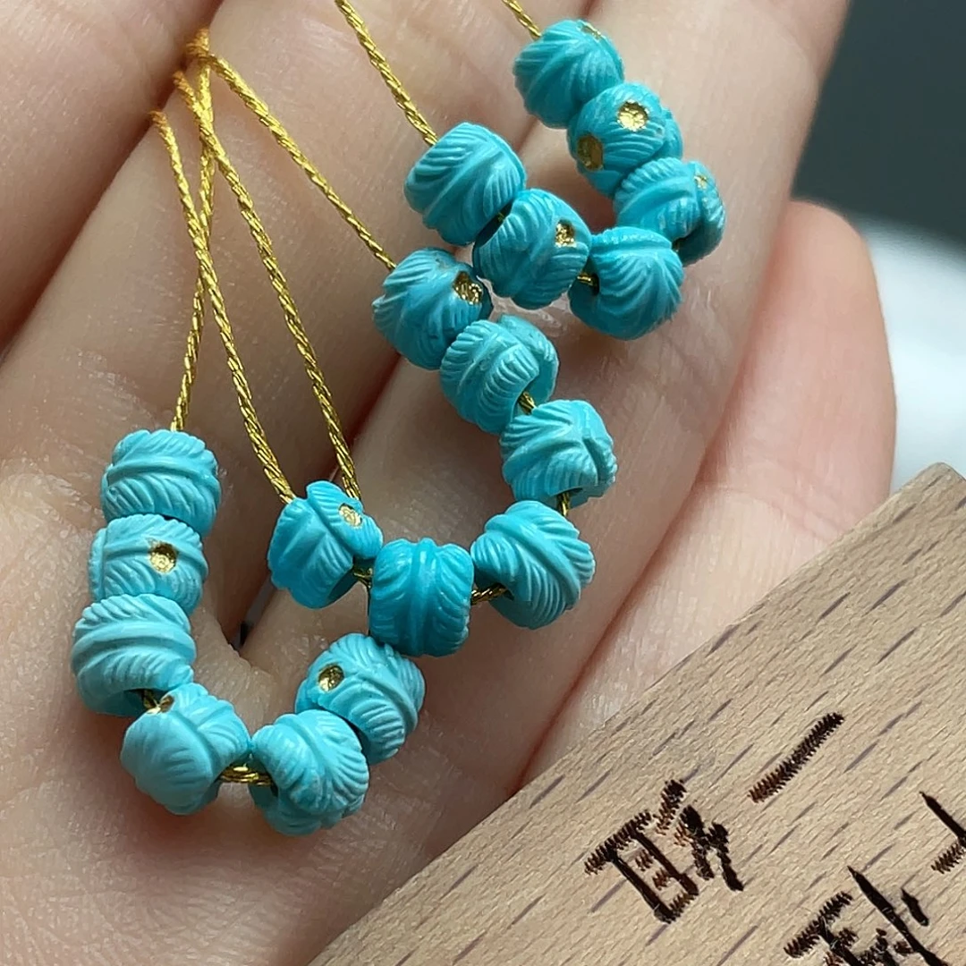 绿松石未镶嵌颈饰