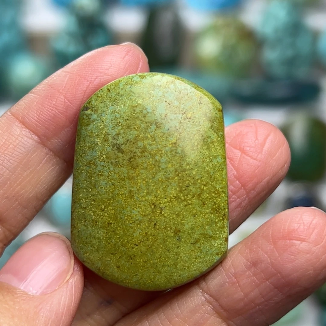 绿松石未镶嵌天然原矿绿松石