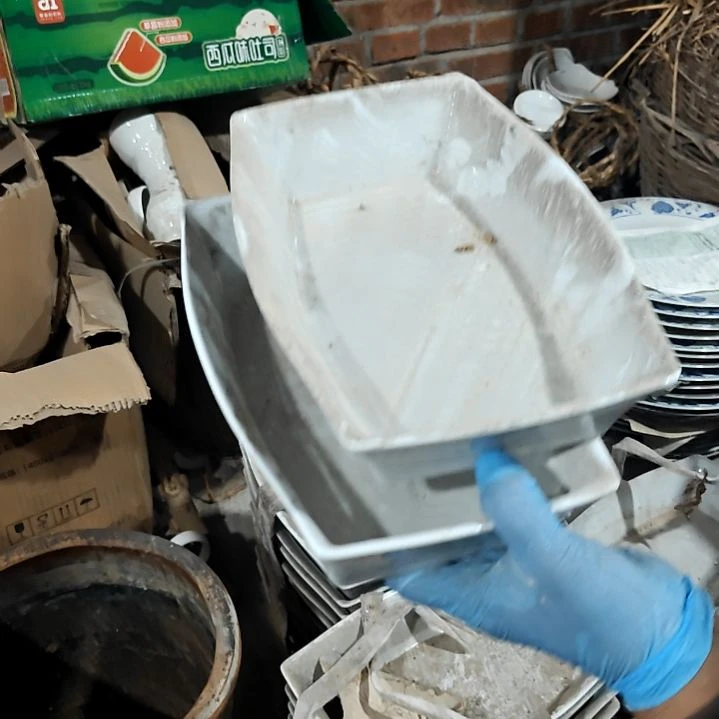 摆件陶瓷盘子碗啥都有