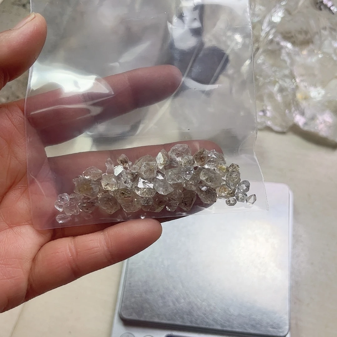 水晶天然水晶原石未镶嵌蘑*