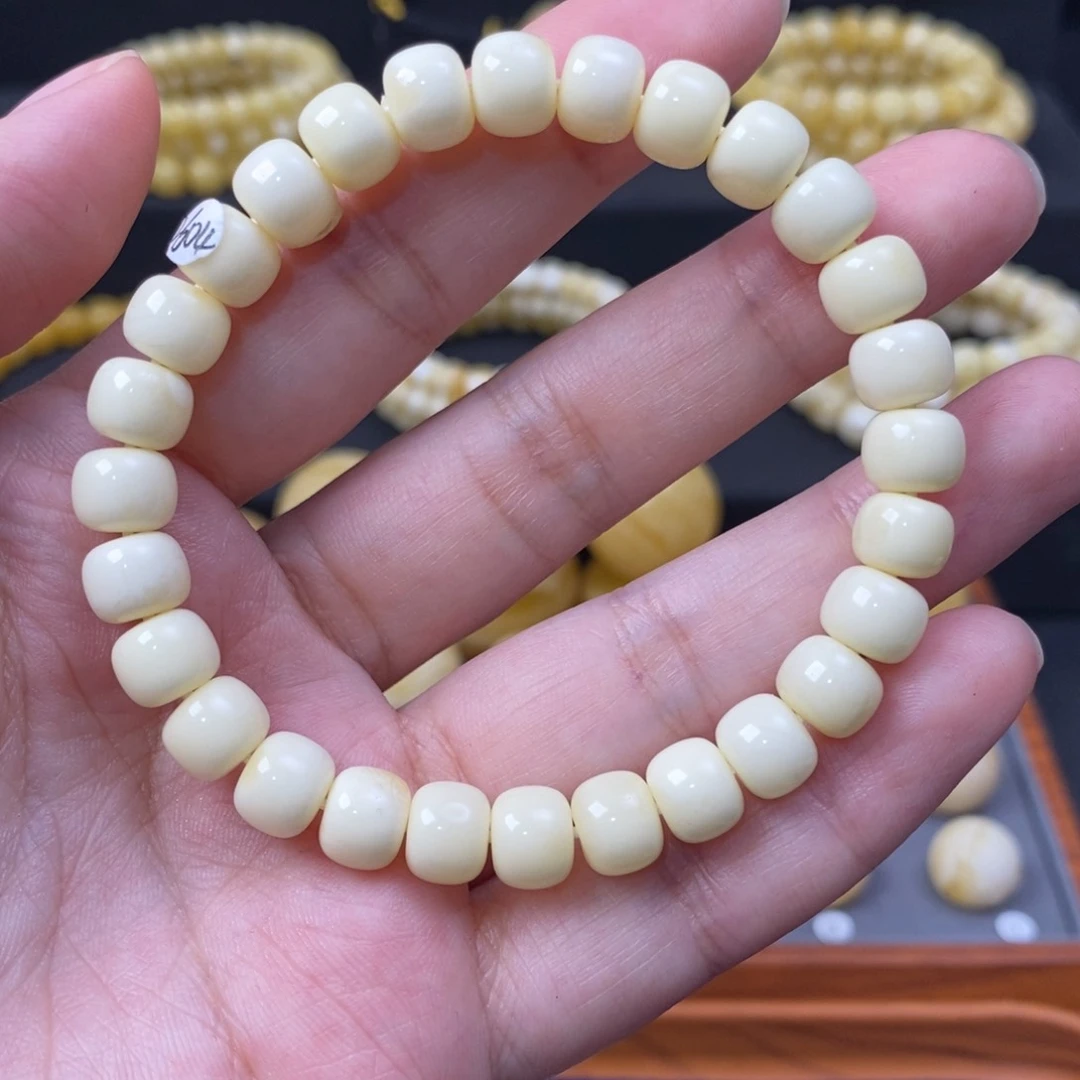 未镶嵌蜜蜡珠宝奇石8.4