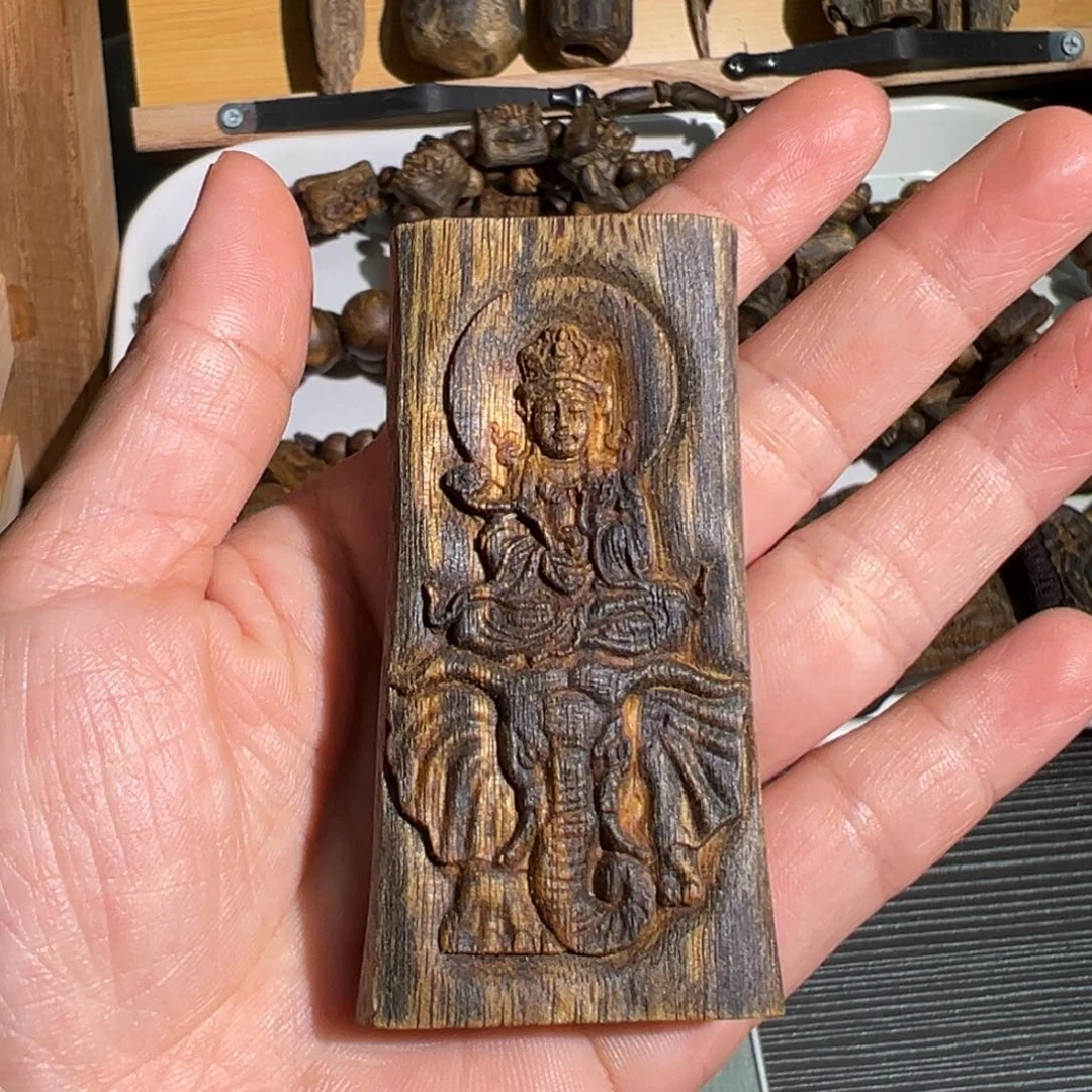 沉香沉香碎屑绿棋楠雕刻块料16.6克