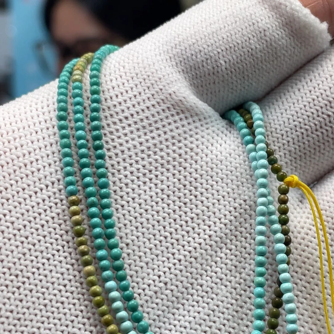 绿松石未镶嵌挂件