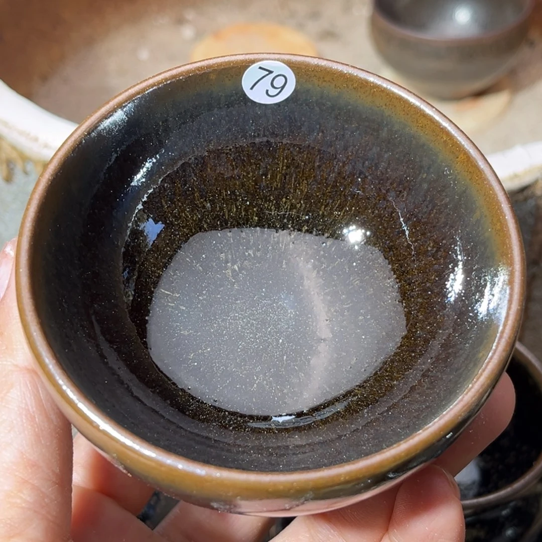 茶盏义兴龙窑坚持真柴烧