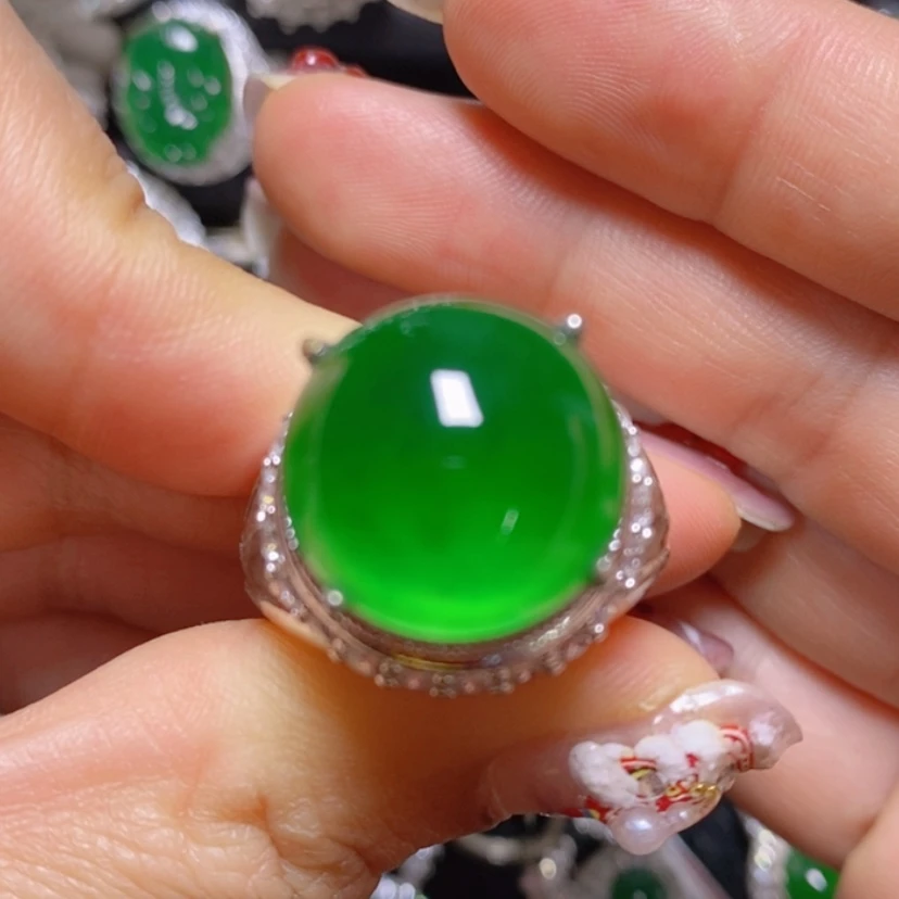 【闪购商品】翡翠挂件未镶嵌蛋面