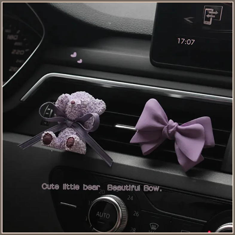 紫色蝴蝶结小熊车载香薰YYZP汽车空调出风口香水扩香石摆件【富盛】