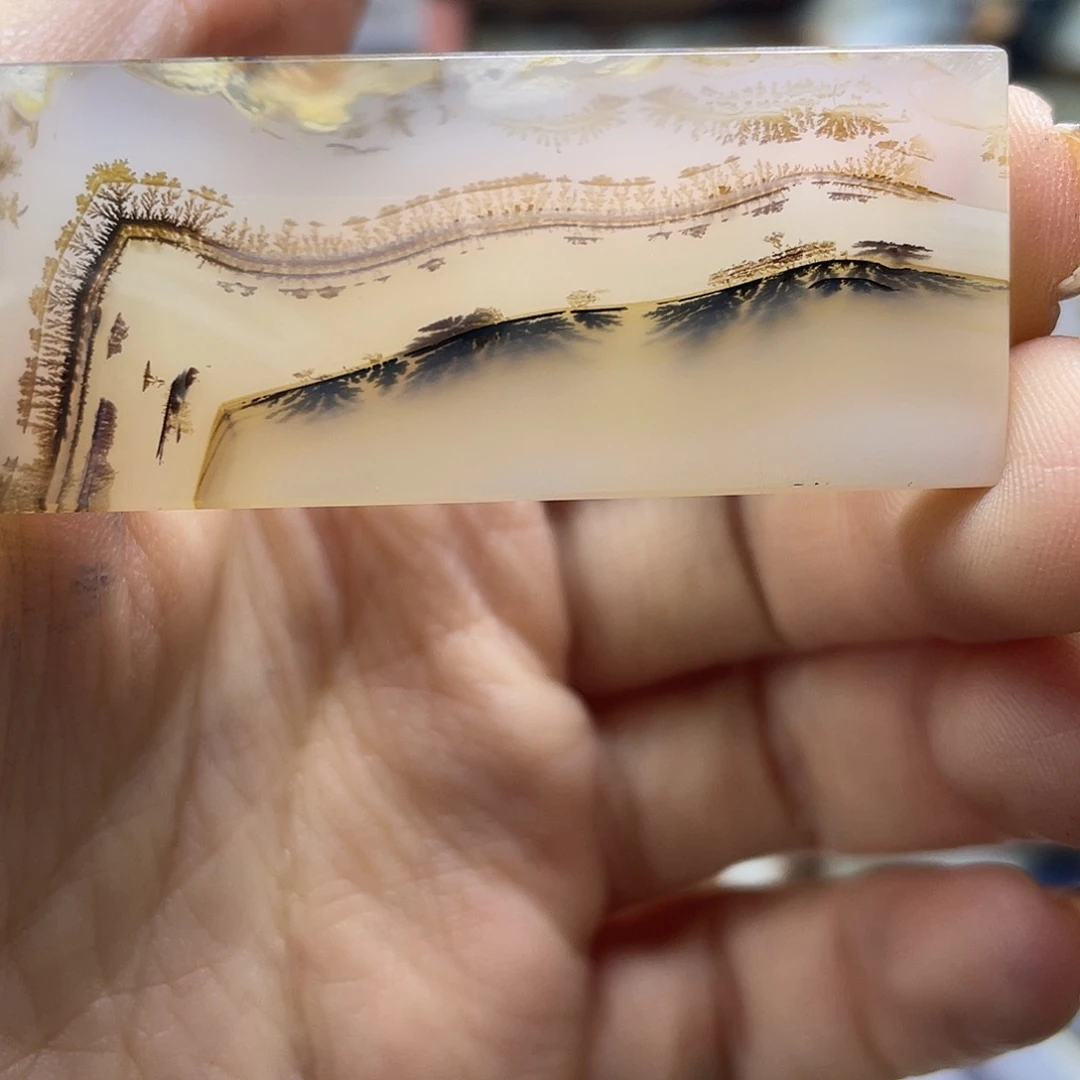 ****。玛瑙/玉髓未镶嵌珠宝半成品