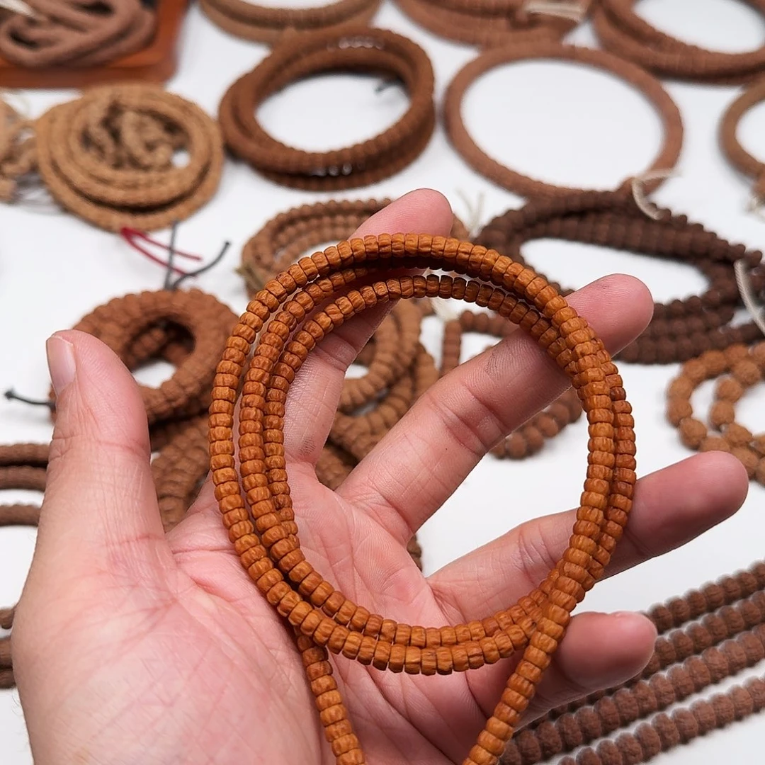 手串金刚菩提4号。