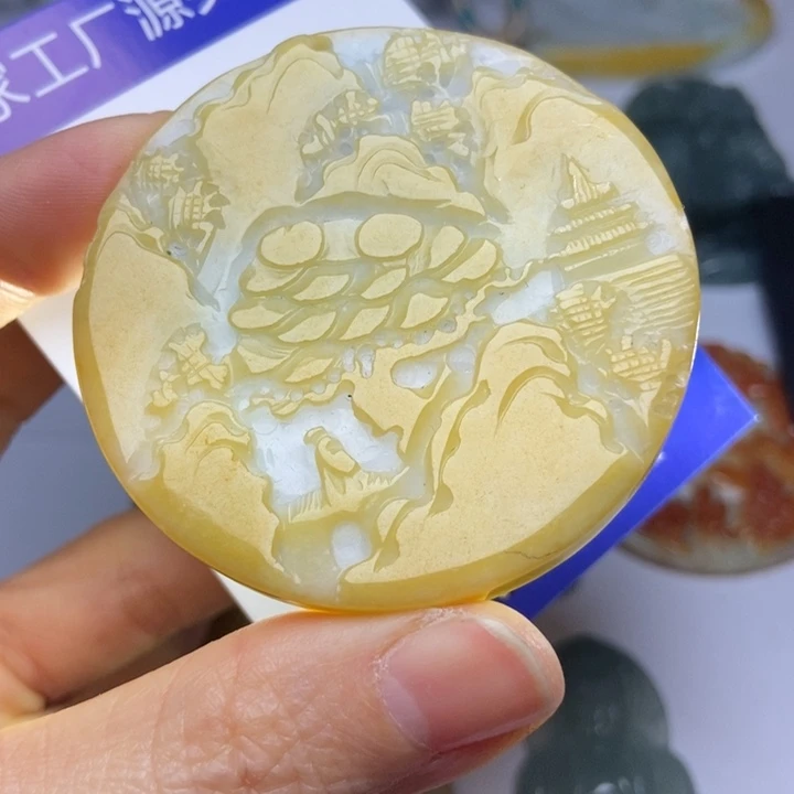 翡翠颈饰未镶嵌翡翠