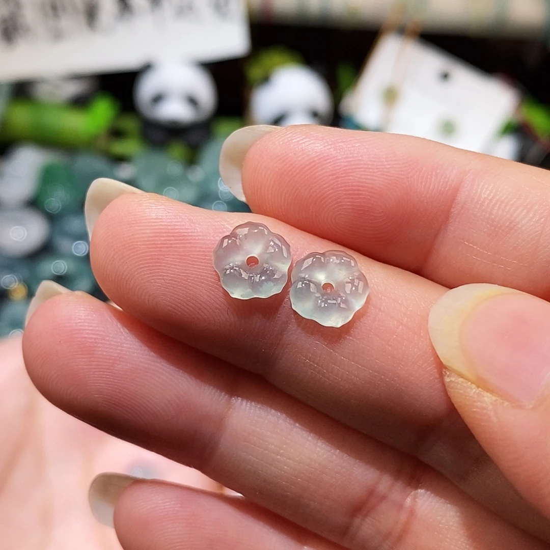 翡翠未镶嵌颈饰冰种小花福利一对