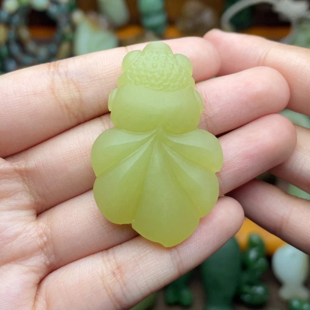 【闪购商品】和田玉未镶嵌颈饰笛*