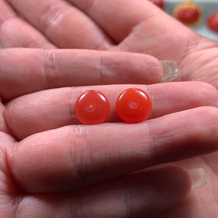 未镶嵌扣子南红玛瑙