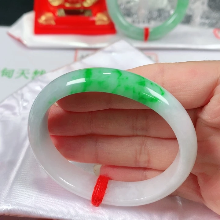 未镶嵌手镯翡翠  编号0249 贵妃53+