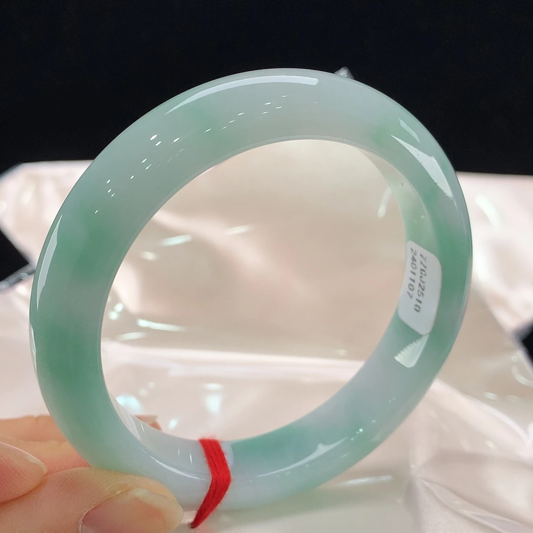 翡翠未镶嵌手镯1107