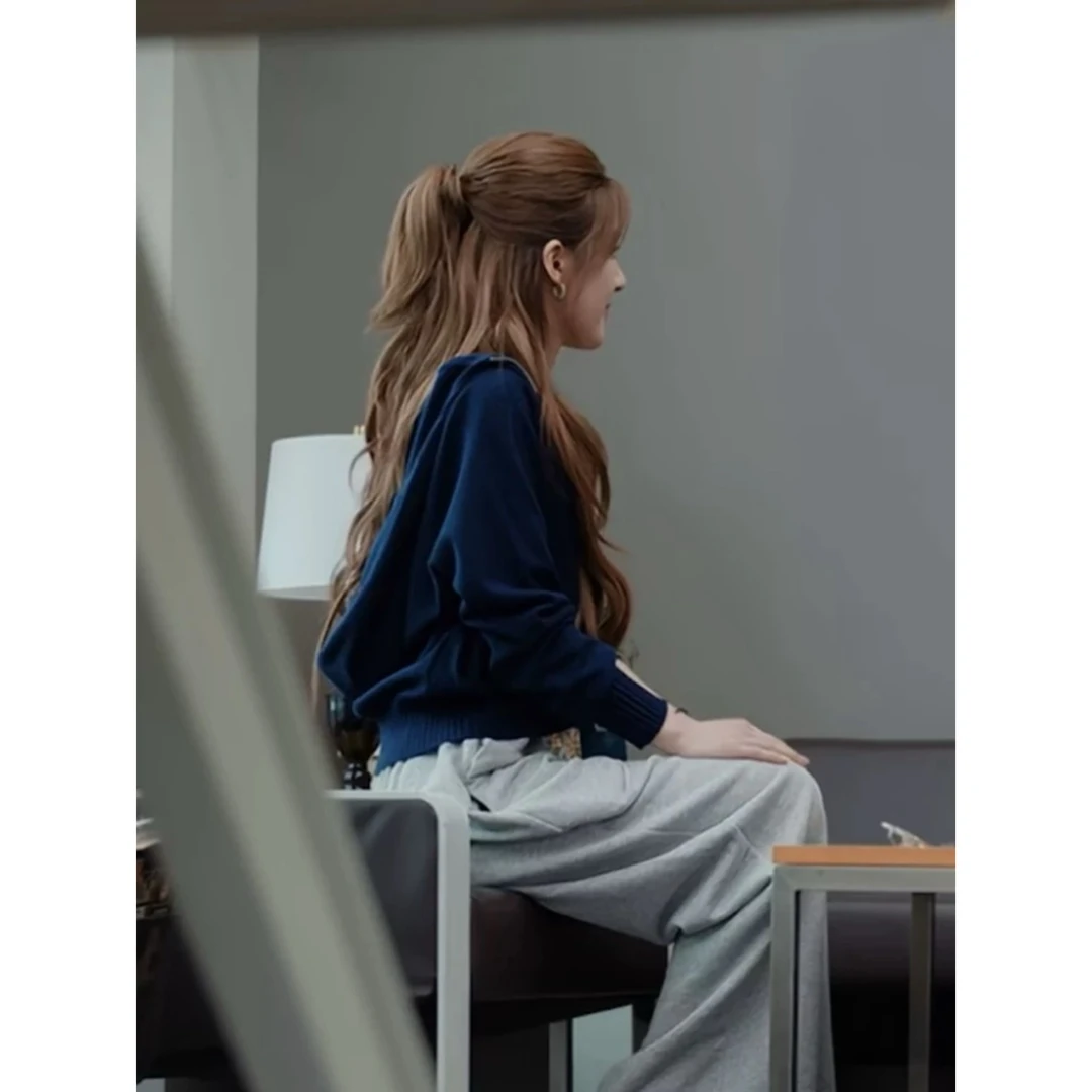 赵露思许妍同款 短款连帽针织衫