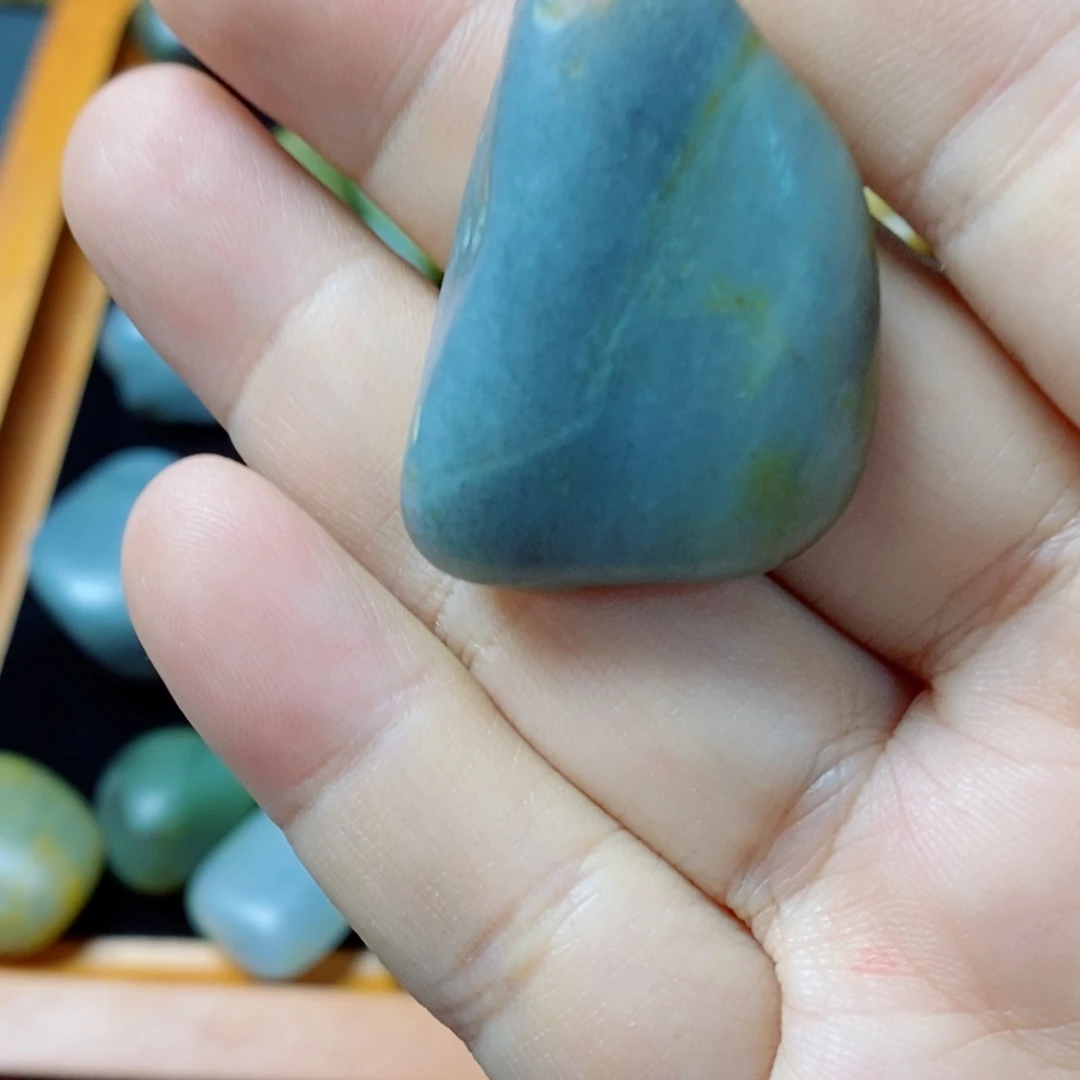 和田玉未镶嵌珠宝奇石