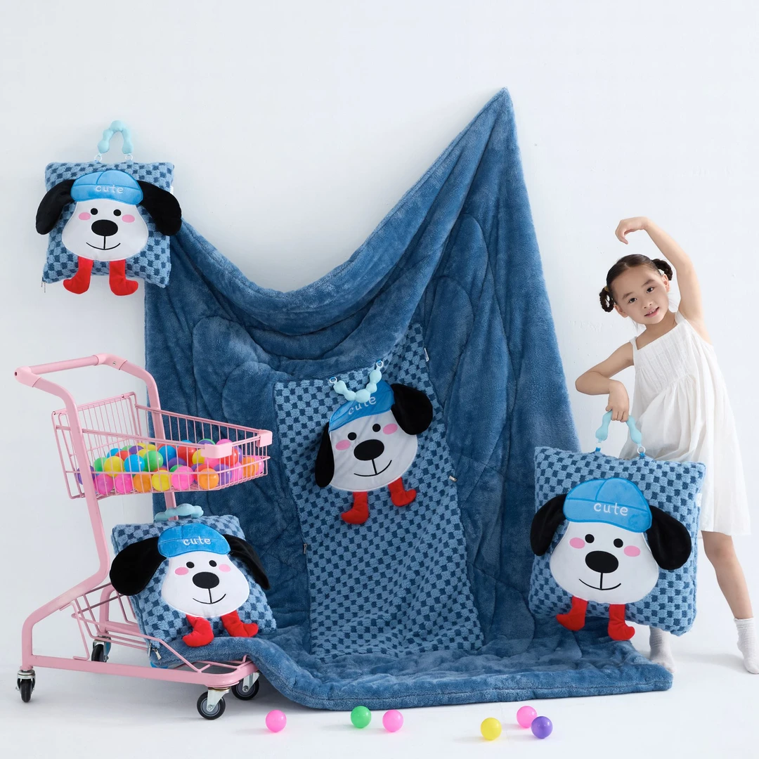 可爱卡通加厚学生多功能抱枕被子两用可折叠车载办公室午休被毯子