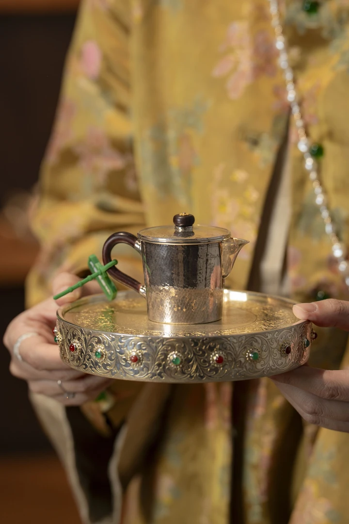 DZ0088 呆坐-锤纹江山壶