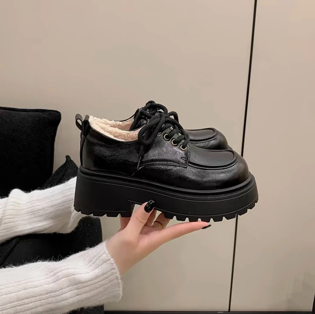 冬季厚底小皮鞋女2025新款英伦风系带粗跟乐福鞋百搭棉鞋