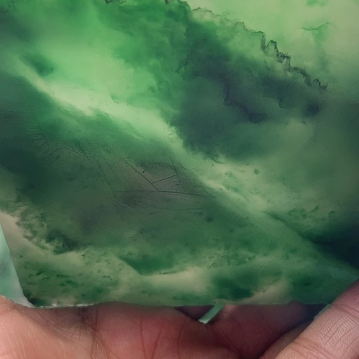 昭***哥定制石英质玉（非洲翠）非洲翠挂件板材定制