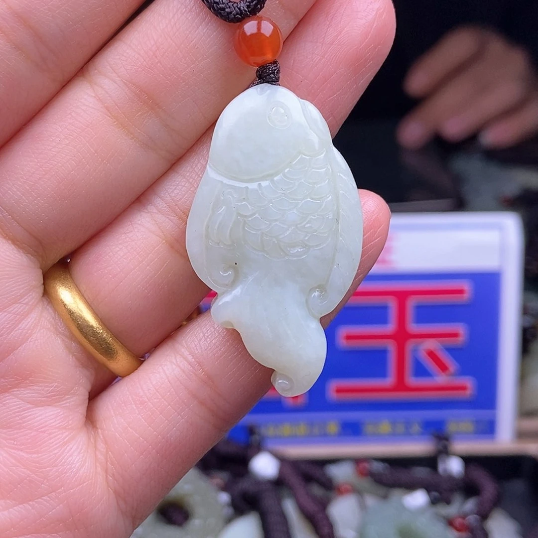 颈饰未镶嵌和田玉