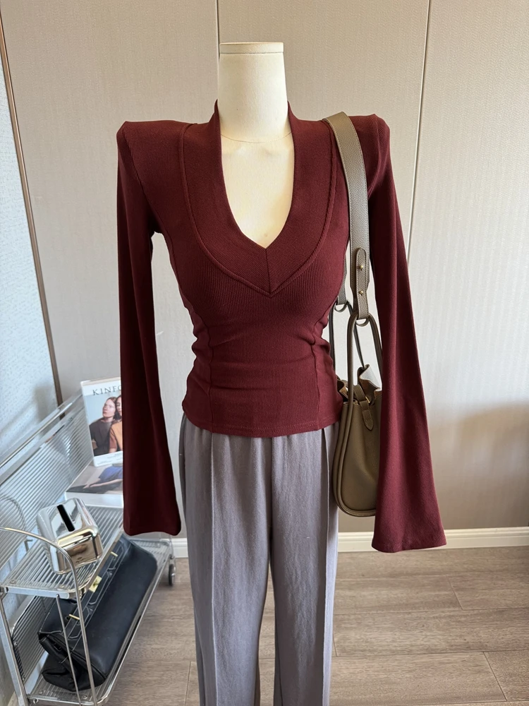 值得入~性感宽边V领修身长袖T恤女磨毛喇叭袖垫肩上衣女打底衫秋