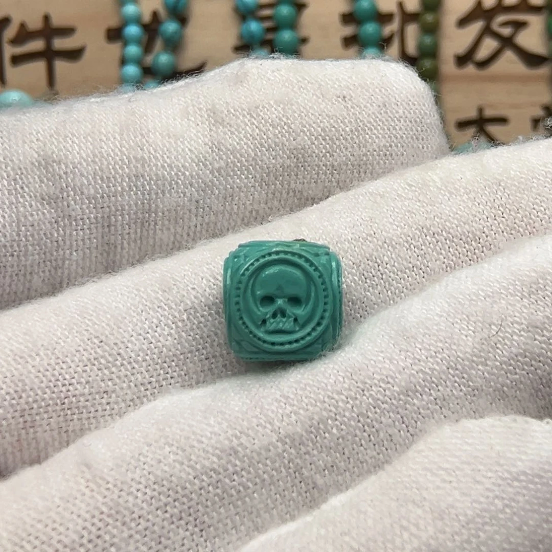 绿松石雕刻未镶嵌
