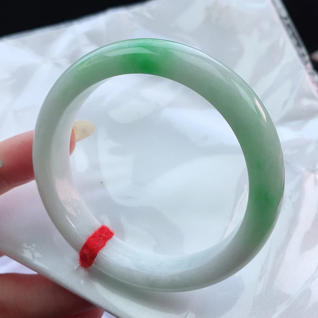 翡翠手镯未镶嵌56圈口882432