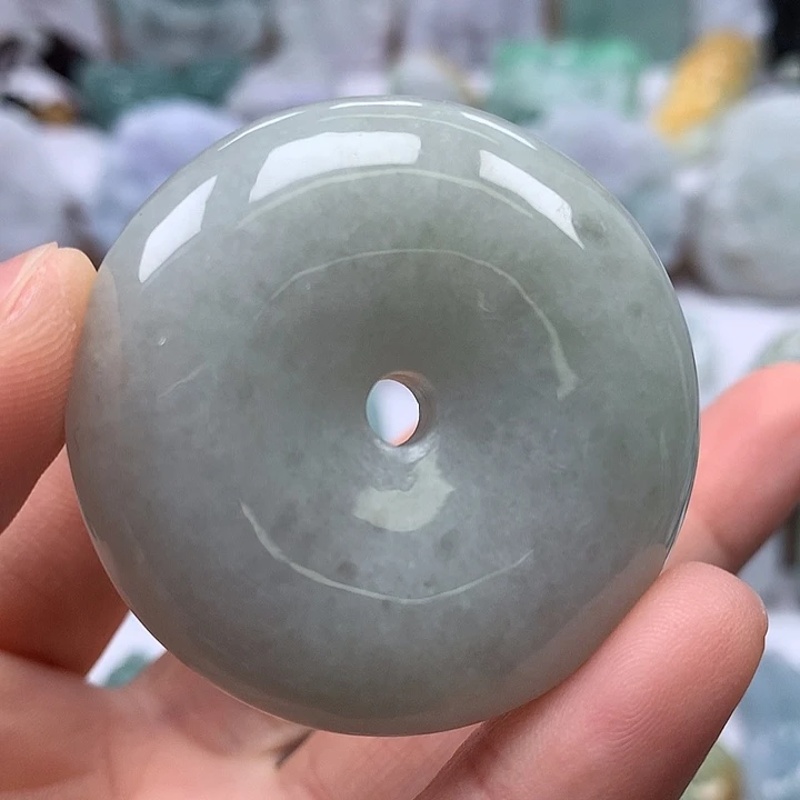 翡翠未镶嵌颈饰平安扣福利卡厚12+