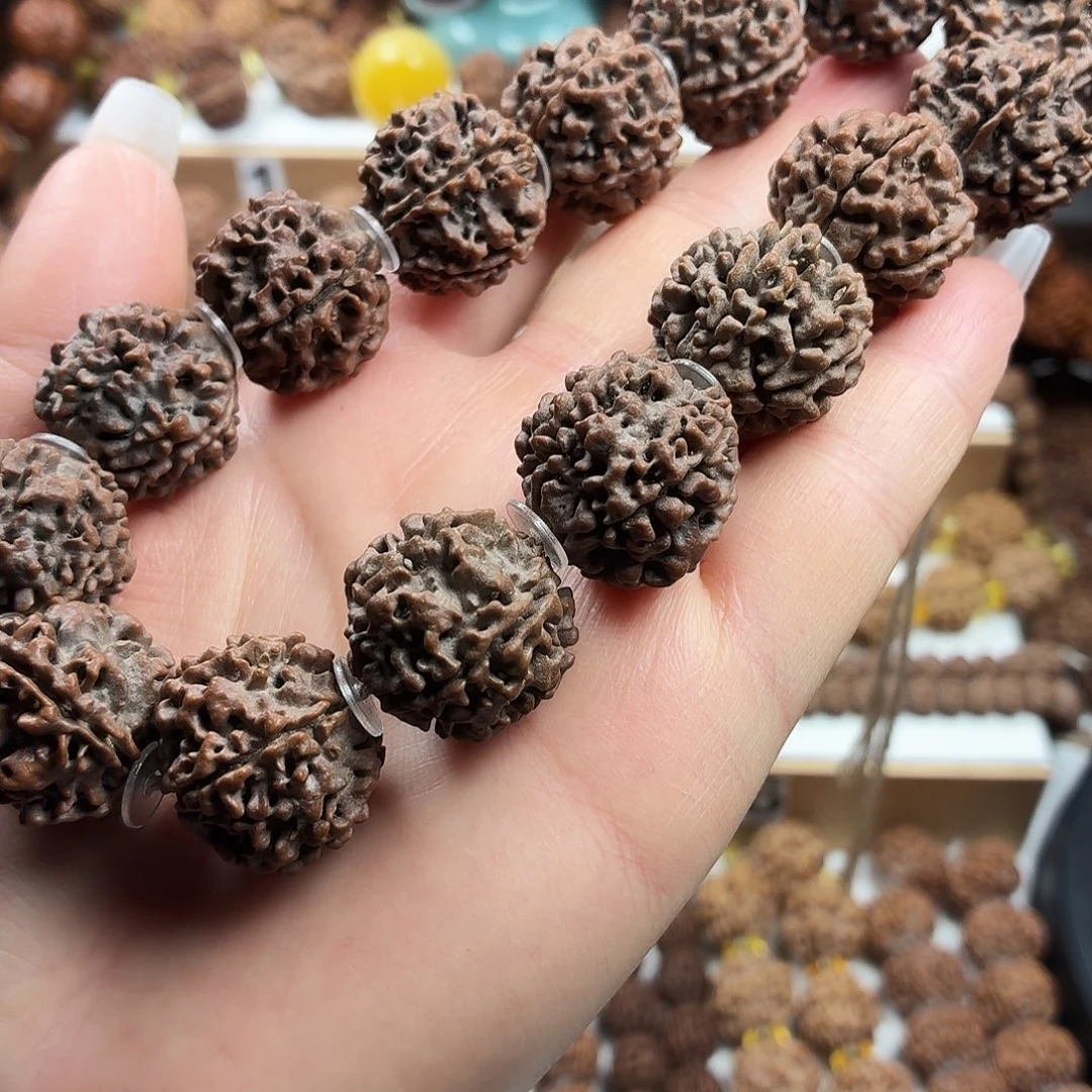 金刚菩提吊坠原生态公司铁籽疙瘩肉