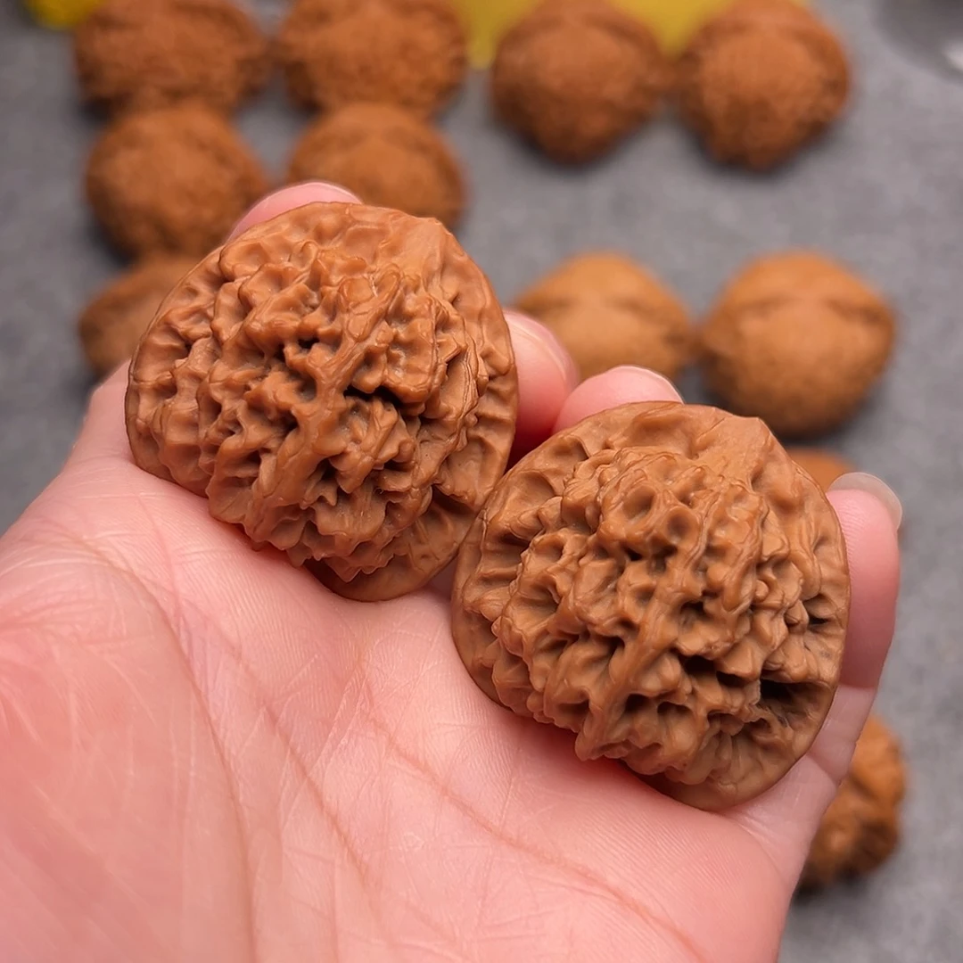 把件文玩核桃精品奶油蜡皮秦闷狮子头38全品