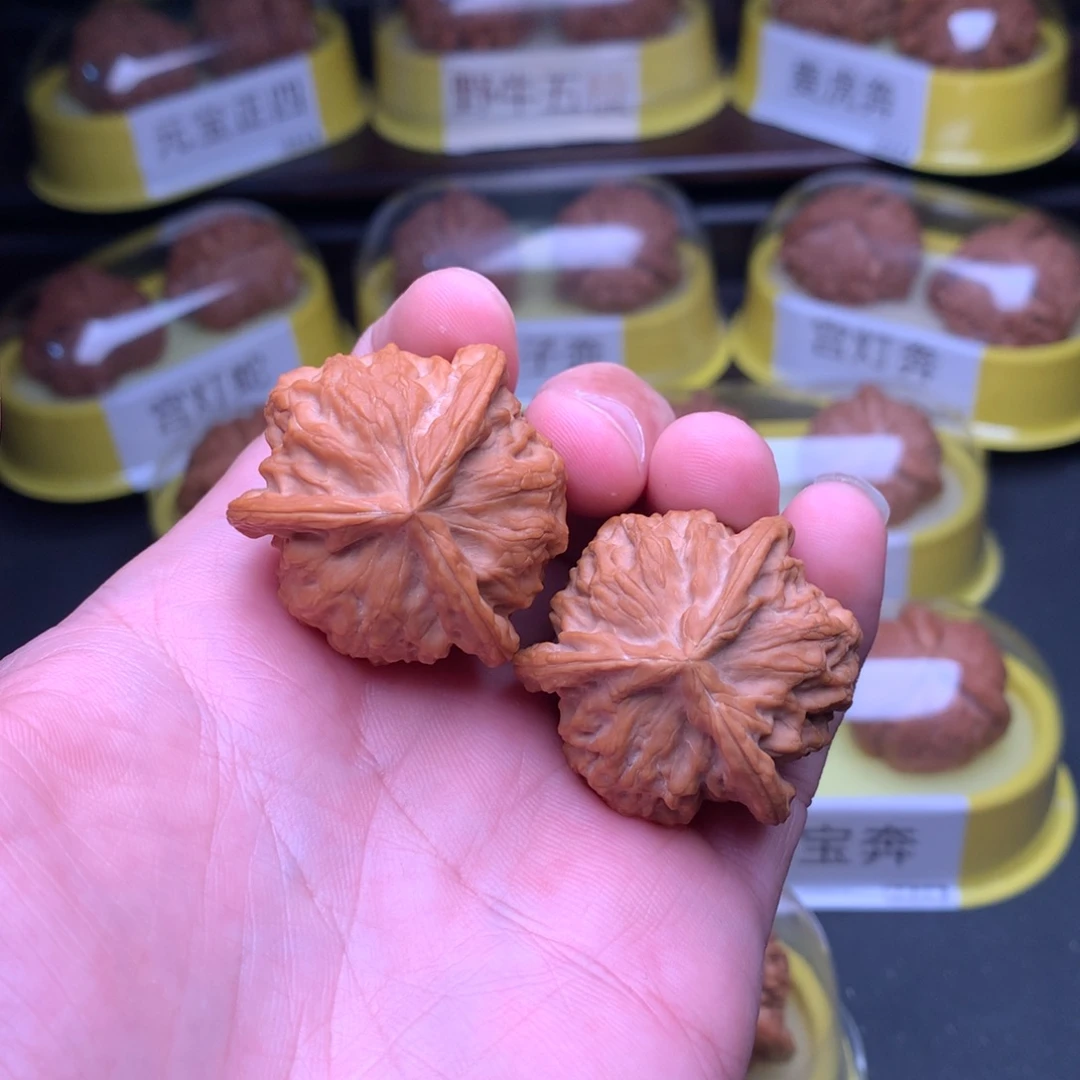 J***店文玩核桃吊坠平闷奔