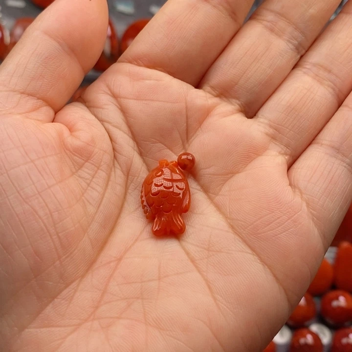南红玛瑙未镶嵌吊坠(不含链)の***。