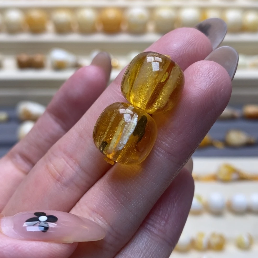 琥珀未镶嵌珠宝奇石