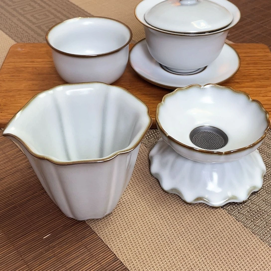 瓷片小微瑕。。。。。。。。。。。。