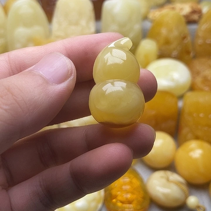 琥珀颈饰未镶嵌琥珀蜜蜡吊坠