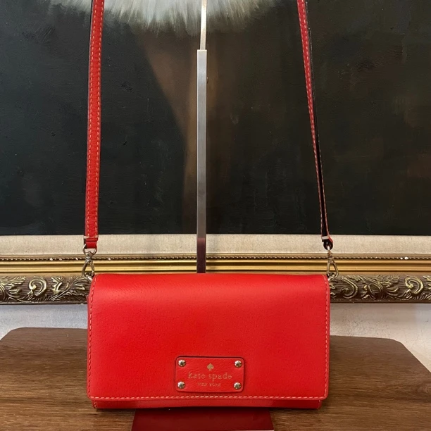 95新 Kate spade/凯特丝蓓 ks 凯特丝蓓斜挎包/008114/尺寸20*13