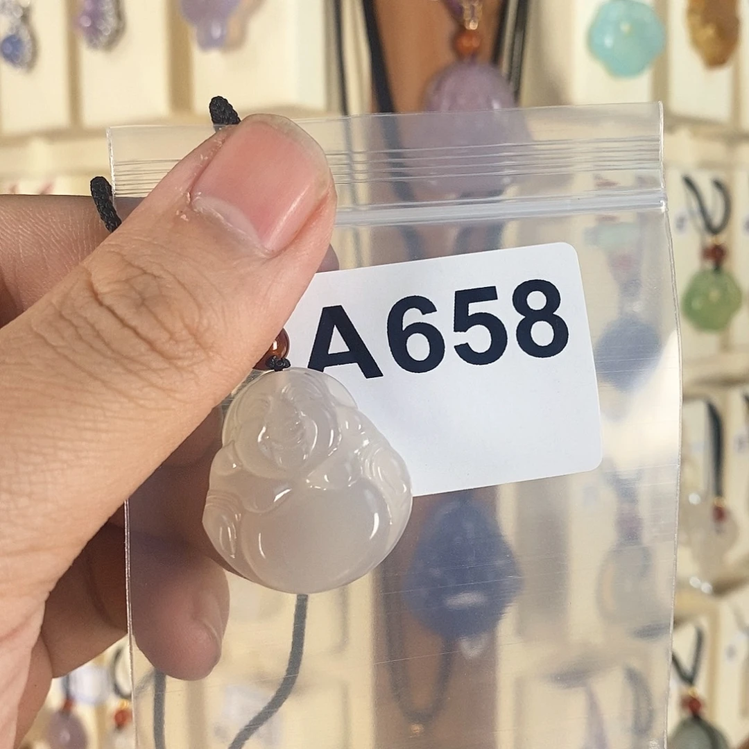 玛瑙/玉髓颈饰合金