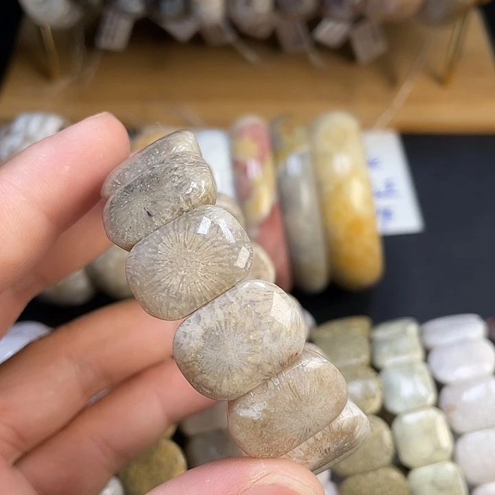 硅化珊瑚（珊瑚玉）未镶嵌手链