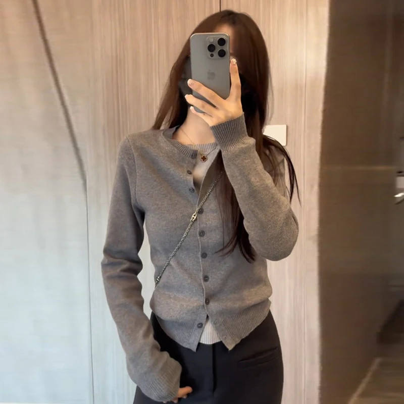 慵懒风纯色内搭针织开衫女早秋新款洋气通勤修身毛衣打底衫上衣潮