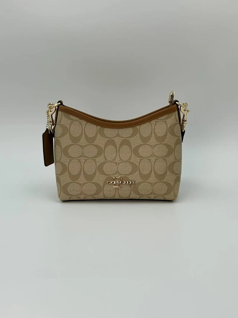 流浪包新款洋气流行上档次高级感多功能两用手提斜挎单肩包